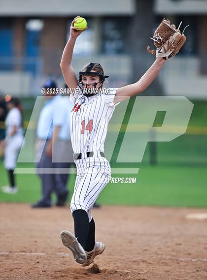 Thumbnail 3 in   Hart @ Chaminade photogallery.