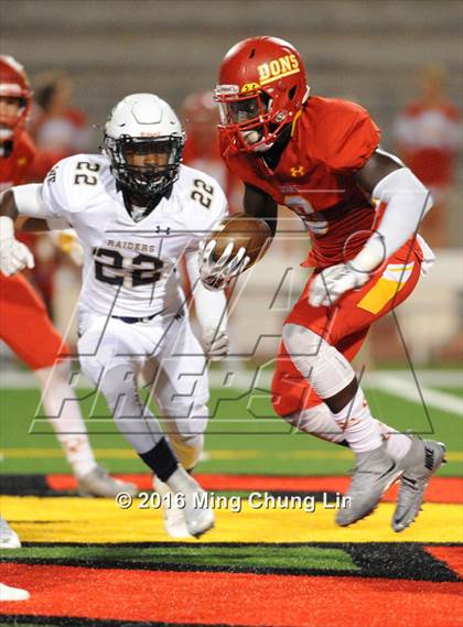 Thumbnail 1 in Cathedral Catholic vs. Central Catholic (2016 Honor Bowl) photogallery.