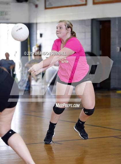 Thumbnail 3 in Isabella vs Jemison (Chilton County Tournament) photogallery.