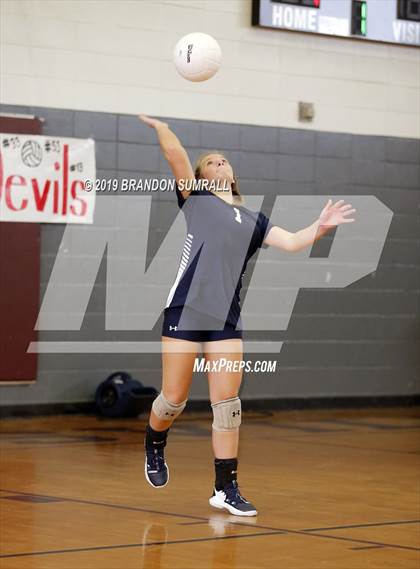 Thumbnail 1 in Isabella vs Jemison (Chilton County Tournament) photogallery.
