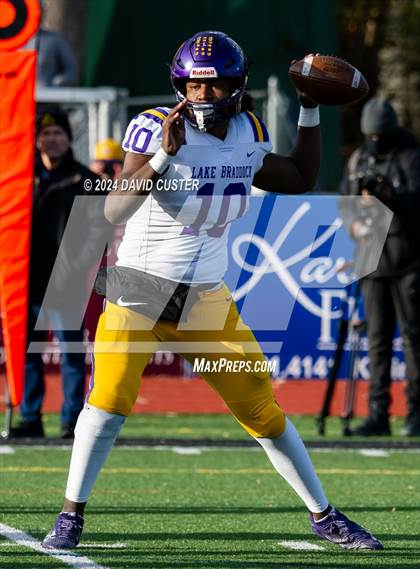 Thumbnail 1 in Lake Braddock @ James Madison (VHSL Class 6 Semifinal) photogallery.
