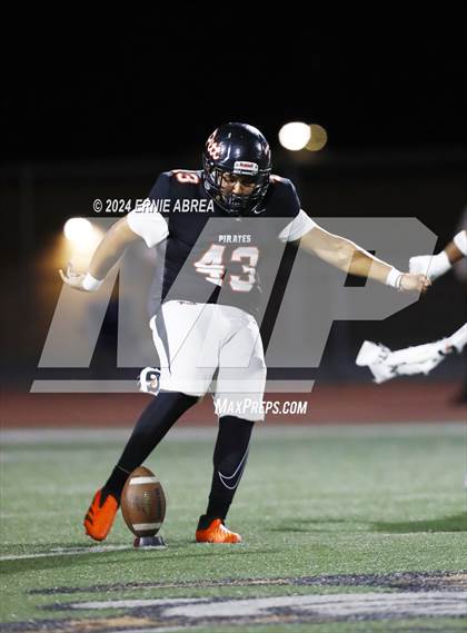 Thumbnail 3 in Freedom @ Pittsburg (Senior Night)  photogallery.