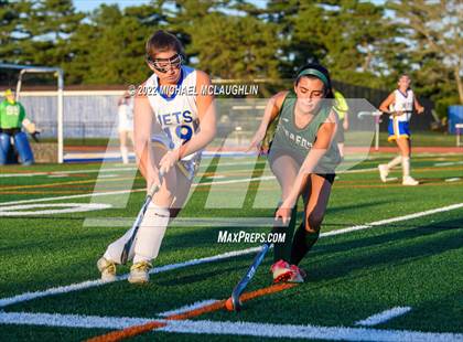 Thumbnail 1 in Seaford @ East Meadow photogallery.