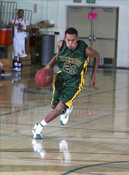 Thumbnail 2 in Pleasant Grove vs. Kennedy (Sheldon Winter Classic) photogallery.