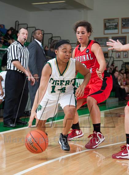 Thumbnail 1 in Cardinal Ritter vs Attucks (IHSAA Sectional) photogallery.