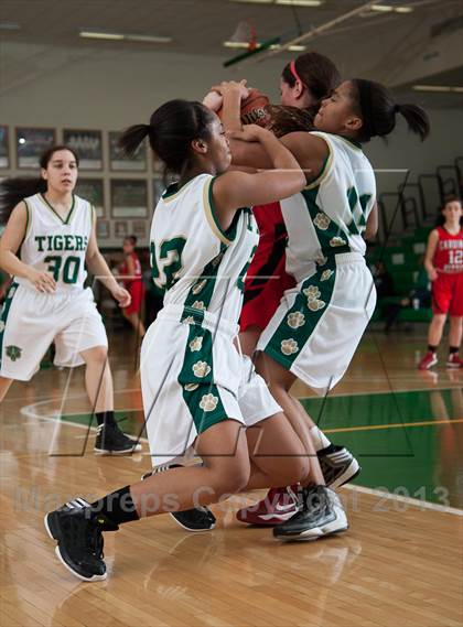 Thumbnail 1 in Cardinal Ritter vs Attucks (IHSAA Sectional) photogallery.