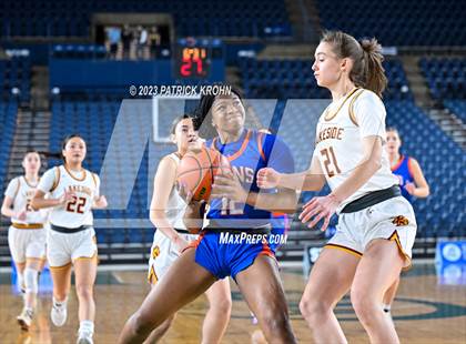 Thumbnail 1 in Auburn Mountainview vs. Lakeside (WIAA Round of 12) photogallery.
