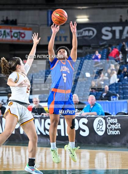 Thumbnail 2 in Auburn Mountainview vs. Lakeside (WIAA Round of 12) photogallery.