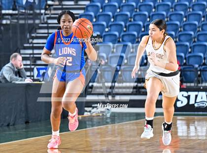 Thumbnail 2 in Auburn Mountainview vs. Lakeside (WIAA Round of 12) photogallery.