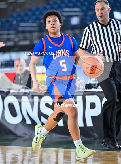 Thumbnail 1 in Auburn Mountainview vs. Lakeside (WIAA Round of 12) photogallery.