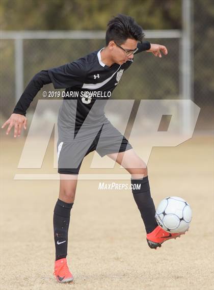 Thumbnail 3 in Globe vs. Florence (Chandler Prep Invitational) photogallery.