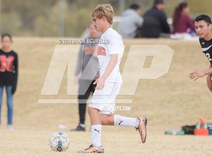 Thumbnail 1 in Globe vs. Florence (Chandler Prep Invitational) photogallery.