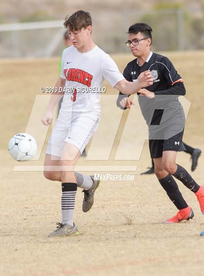 Thumbnail 2 in Globe vs. Florence (Chandler Prep Invitational) photogallery.