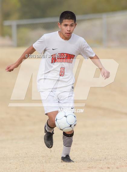 Thumbnail 1 in Globe vs. Florence (Chandler Prep Invitational) photogallery.
