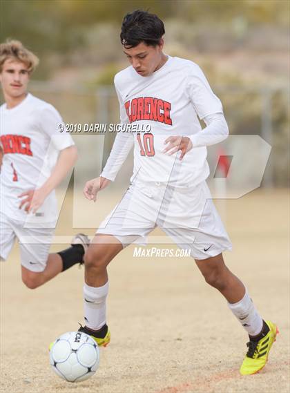 Thumbnail 2 in Globe vs. Florence (Chandler Prep Invitational) photogallery.