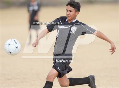 Thumbnail 3 in Globe vs. Florence (Chandler Prep Invitational) photogallery.