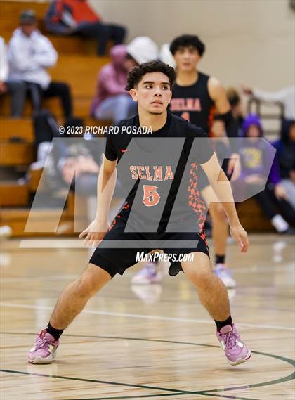 Thumbnail 2 in Selma vs. Lemoore photogallery.