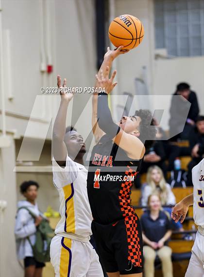 Thumbnail 1 in Selma vs. Lemoore photogallery.
