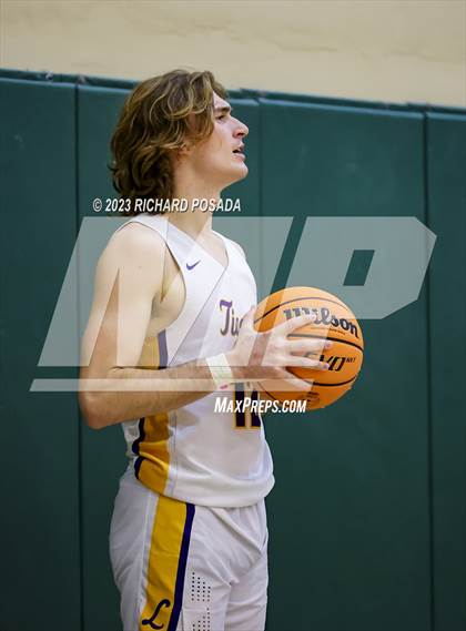 Thumbnail 2 in Selma vs. Lemoore photogallery.