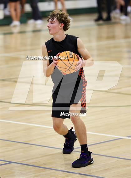 Thumbnail 3 in Selma vs. Lemoore photogallery.