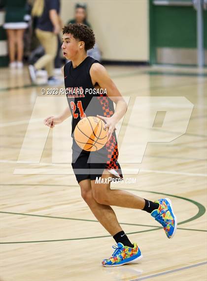 Thumbnail 1 in Selma vs. Lemoore photogallery.