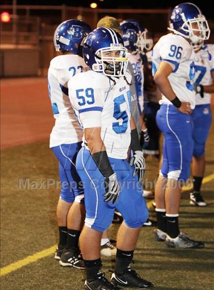 Thumbnail 3 in Crescenta Valley vs. Burbank photogallery.