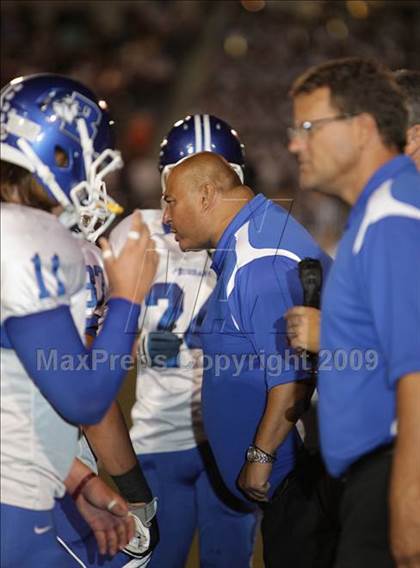 Thumbnail 3 in Crescenta Valley vs. Burbank photogallery.