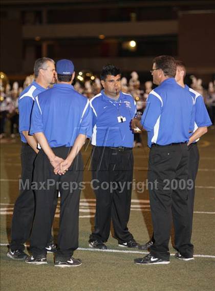 Thumbnail 3 in Crescenta Valley vs. Burbank photogallery.