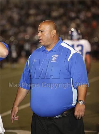 Thumbnail 1 in Crescenta Valley vs. Burbank photogallery.