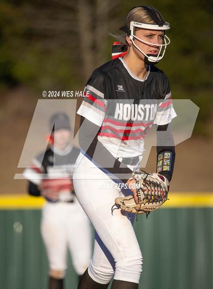 Thumbnail 3 in Houston @ Arlington photogallery.