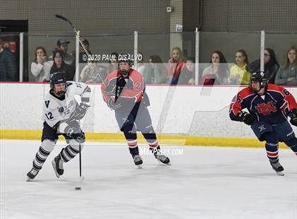 Thumbnail 3 in Valor Christian vs. Kent Denver photogallery.