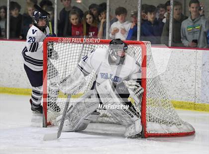 Thumbnail 3 in Valor Christian vs. Kent Denver photogallery.