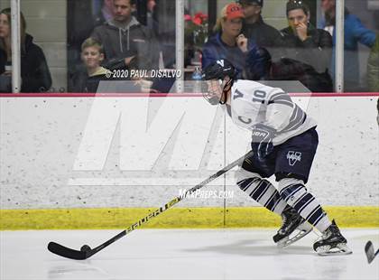 Thumbnail 1 in Valor Christian vs. Kent Denver photogallery.