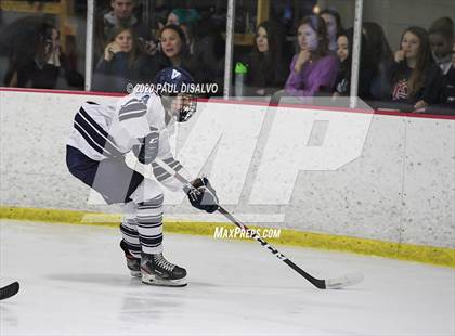 Thumbnail 1 in Valor Christian vs. Kent Denver photogallery.