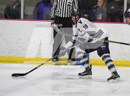 Thumbnail 3 in Valor Christian vs. Kent Denver photogallery.