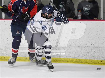 Thumbnail 2 in Valor Christian vs. Kent Denver photogallery.