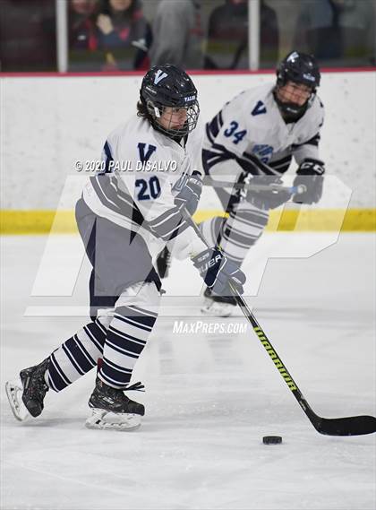 Thumbnail 1 in Valor Christian vs. Kent Denver photogallery.