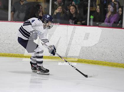 Thumbnail 3 in Valor Christian vs. Kent Denver photogallery.