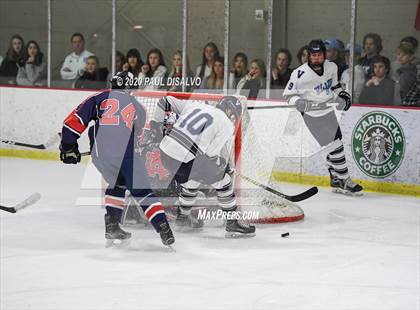Thumbnail 2 in Valor Christian vs. Kent Denver photogallery.