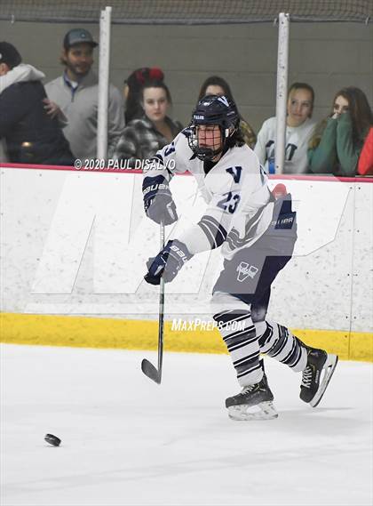 Thumbnail 1 in Valor Christian vs. Kent Denver photogallery.
