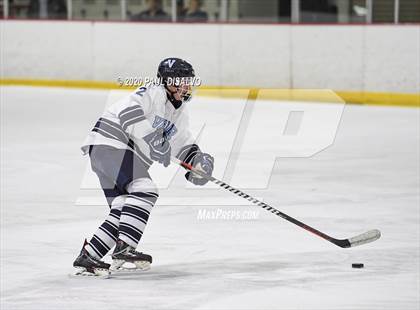 Thumbnail 1 in Valor Christian vs. Kent Denver photogallery.
