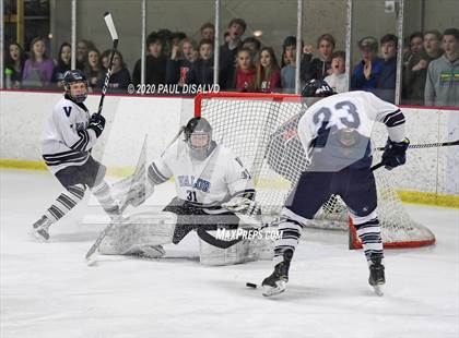 Thumbnail 3 in Valor Christian vs. Kent Denver photogallery.