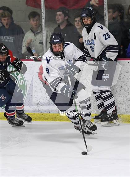 Thumbnail 1 in Valor Christian vs. Kent Denver photogallery.