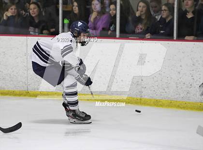 Thumbnail 2 in Valor Christian vs. Kent Denver photogallery.