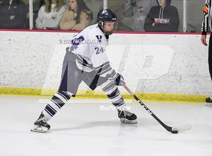 Thumbnail 1 in Valor Christian vs. Kent Denver photogallery.