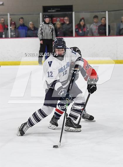 Thumbnail 1 in Valor Christian vs. Kent Denver photogallery.