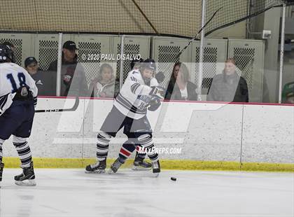 Thumbnail 1 in Valor Christian vs. Kent Denver photogallery.