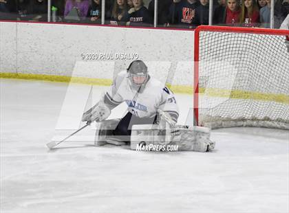 Thumbnail 3 in Valor Christian vs. Kent Denver photogallery.