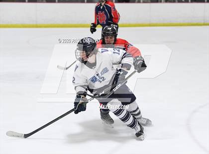 Thumbnail 3 in Valor Christian vs. Kent Denver photogallery.