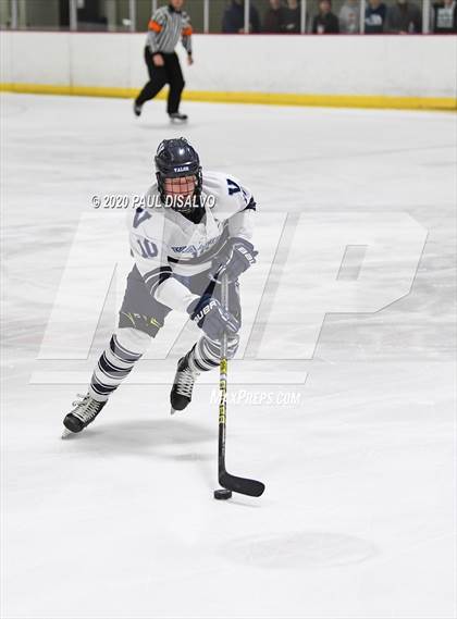 Thumbnail 3 in Valor Christian vs. Kent Denver photogallery.